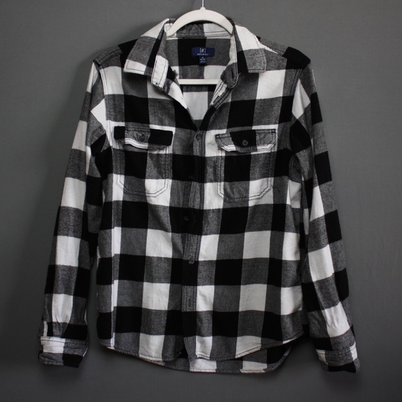 Black and white flannel - Picture 3 of 3